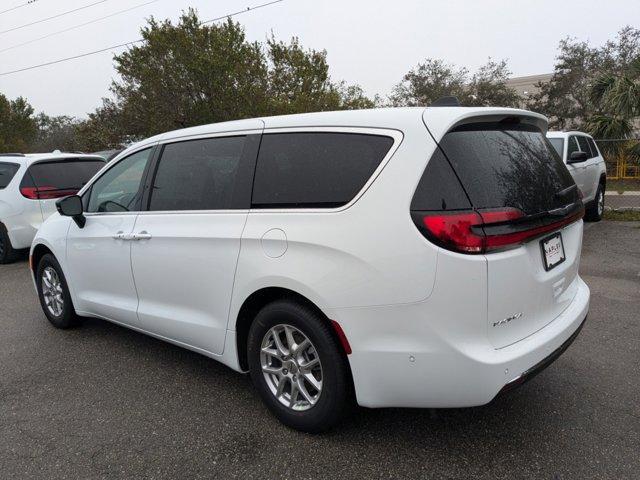 new 2025 Chrysler Pacifica car, priced at $42,920