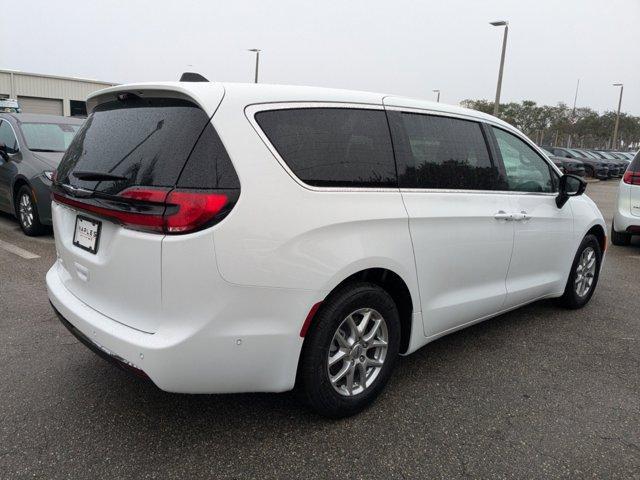 new 2025 Chrysler Pacifica car, priced at $42,920