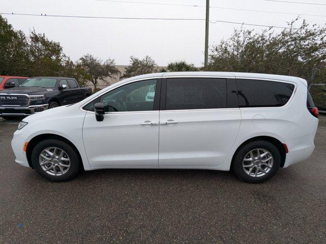 new 2025 Chrysler Pacifica car, priced at $42,920