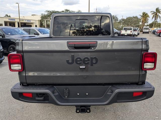 new 2025 Jeep Gladiator car, priced at $41,935