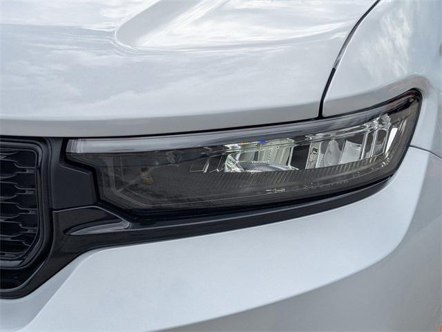 new 2025 Jeep Grand Cherokee car, priced at $44,160