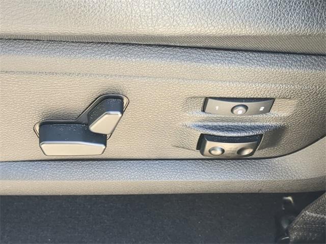 used 2019 Ram 1500 Classic car, priced at $26,993