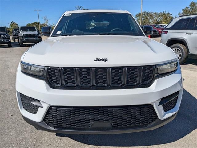 new 2025 Jeep Grand Cherokee car, priced at $37,935