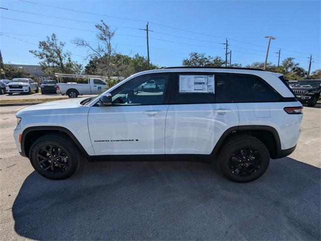 new 2025 Jeep Grand Cherokee car, priced at $37,935