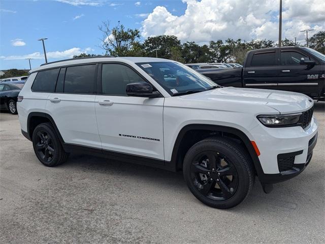 new 2025 Jeep Grand Cherokee L car, priced at $43,622