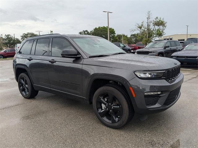 new 2024 Jeep Grand Cherokee car, priced at $39,920