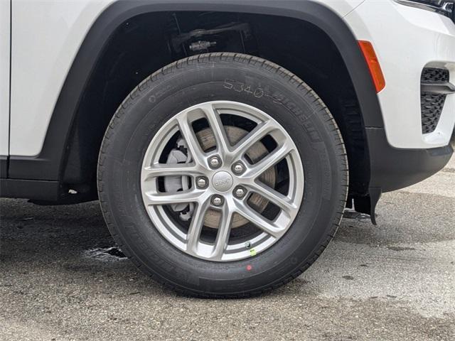 new 2025 Jeep Grand Cherokee car, priced at $43,375