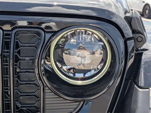 new 2025 Jeep Gladiator car, priced at $43,930