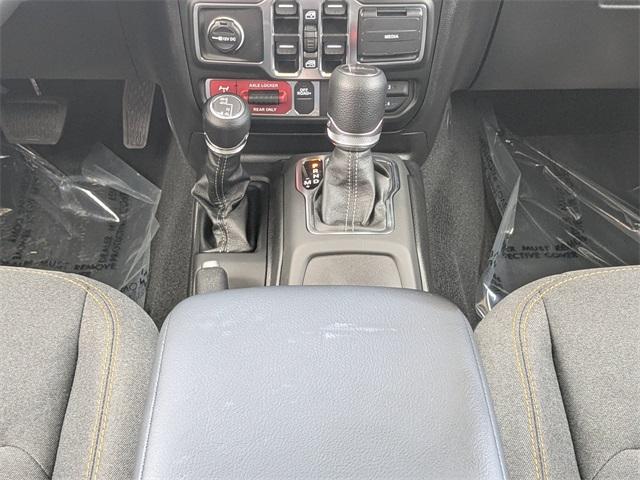 new 2025 Jeep Gladiator car, priced at $43,930