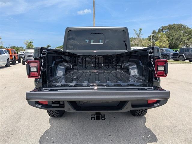 new 2025 Jeep Gladiator car, priced at $43,930
