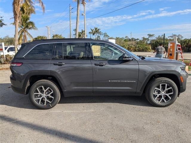 new 2025 Jeep Grand Cherokee car, priced at $47,295