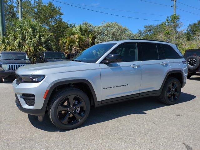 new 2024 Jeep Grand Cherokee car, priced at $38,975