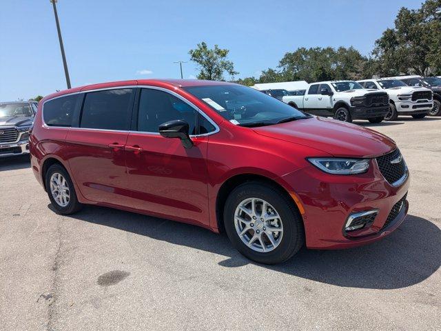 new 2026 Chrysler Pacifica car, priced at $39,685