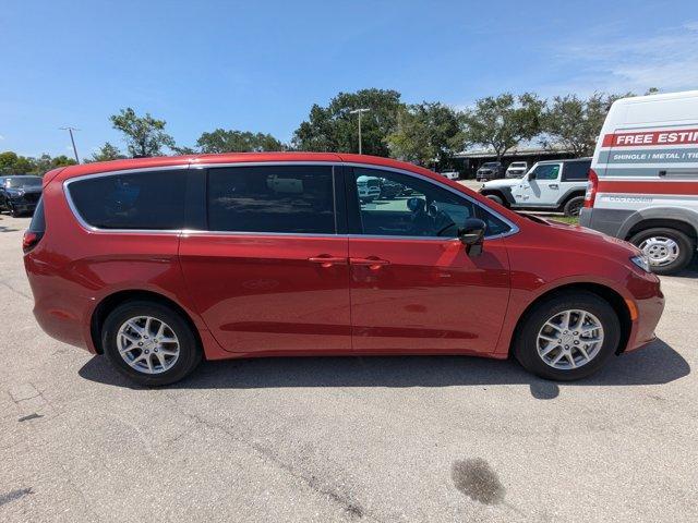 new 2026 Chrysler Pacifica car, priced at $39,685