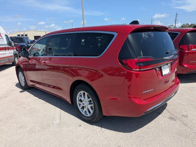 new 2026 Chrysler Pacifica car, priced at $39,685
