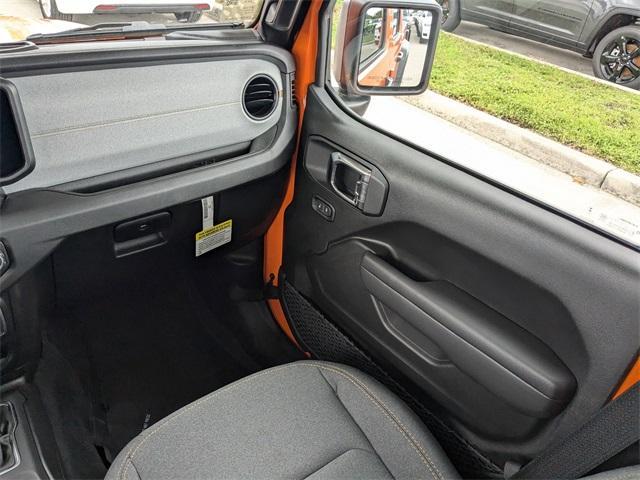 new 2025 Jeep Gladiator car, priced at $39,805