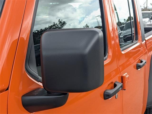 new 2025 Jeep Gladiator car, priced at $39,805