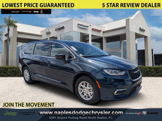new 2025 Chrysler Pacifica car, priced at $39,920