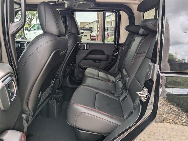 new 2025 Jeep Gladiator car, priced at $49,985