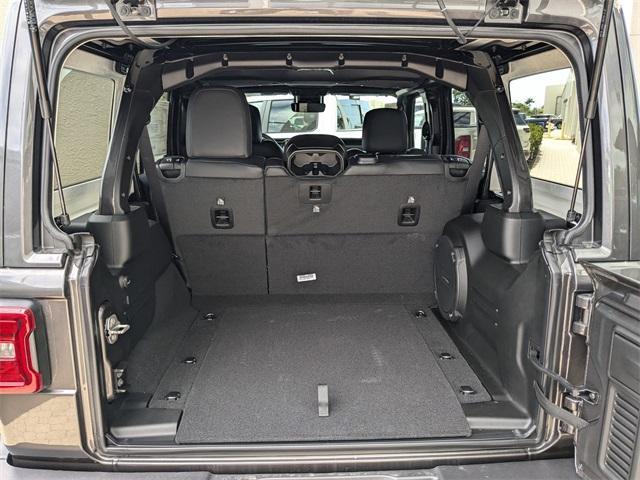 new 2025 Jeep Wrangler car, priced at $55,432