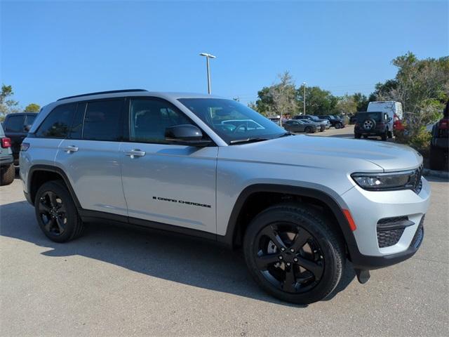 new 2024 Jeep Grand Cherokee car, priced at $42,970