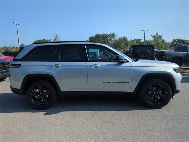 new 2024 Jeep Grand Cherokee car, priced at $42,970