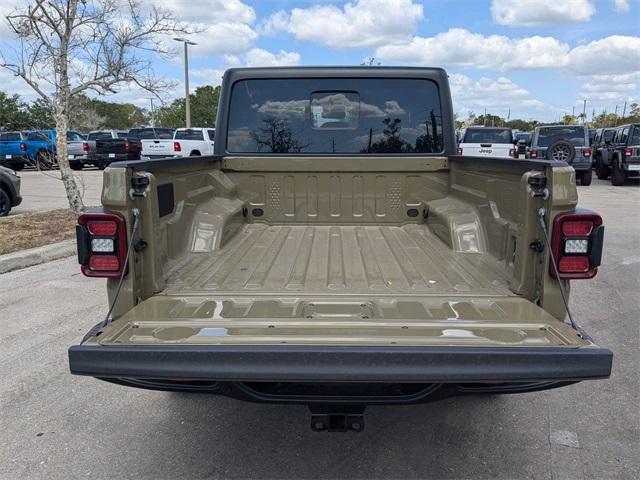 new 2025 Jeep Gladiator car, priced at $51,695
