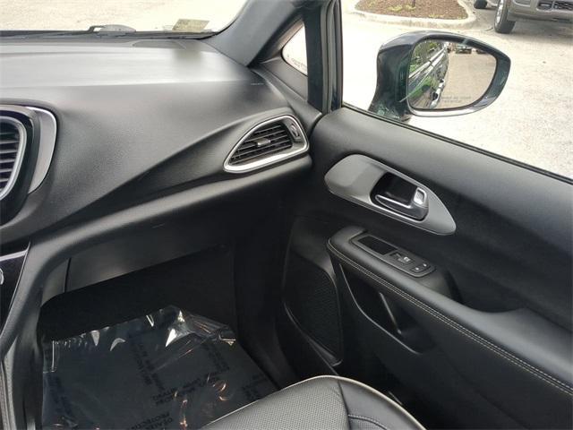 used 2025 Chrysler Pacifica car, priced at $40,992