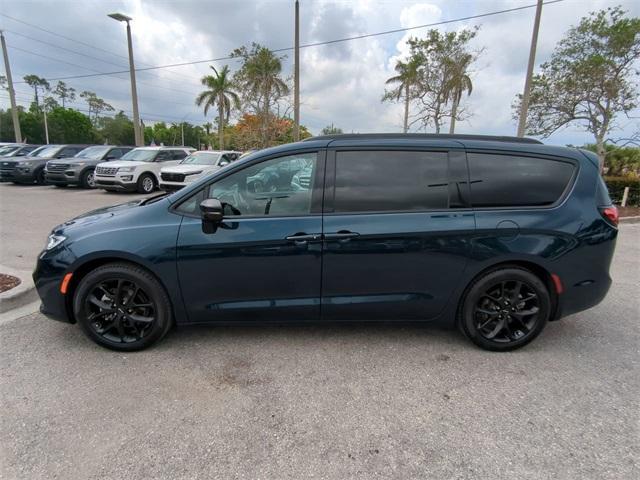used 2025 Chrysler Pacifica car, priced at $40,992
