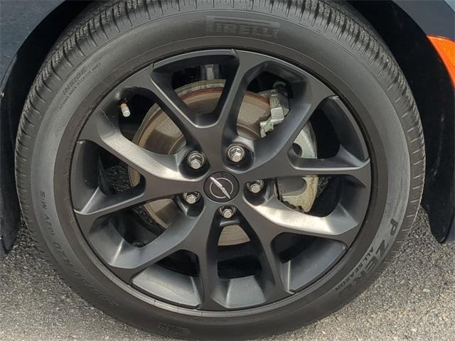 used 2025 Chrysler Pacifica car, priced at $40,992