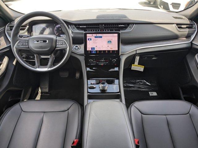 new 2025 Jeep Grand Cherokee car, priced at $43,940