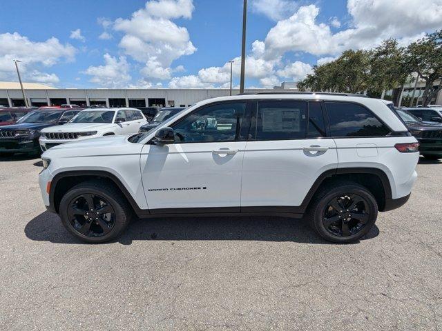 new 2025 Jeep Grand Cherokee car, priced at $43,940
