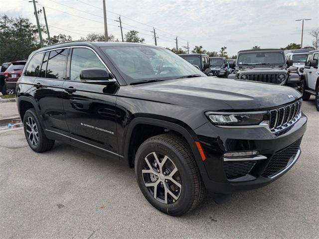 new 2025 Jeep Grand Cherokee car, priced at $44,795