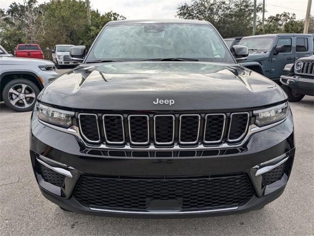 new 2025 Jeep Grand Cherokee car, priced at $44,795