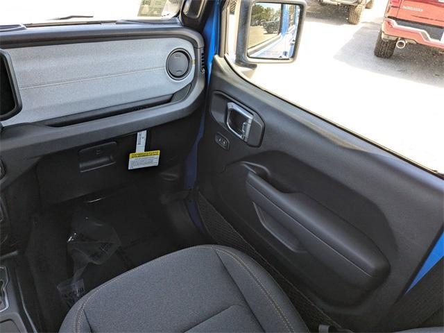 new 2025 Jeep Gladiator car, priced at $39,530