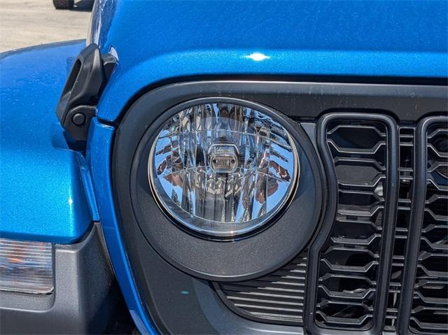 new 2025 Jeep Gladiator car, priced at $41,630