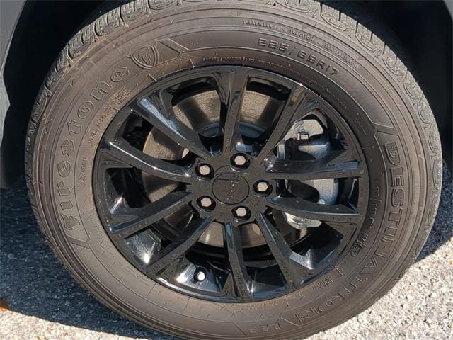 used 2023 Jeep Cherokee car, priced at $23,671