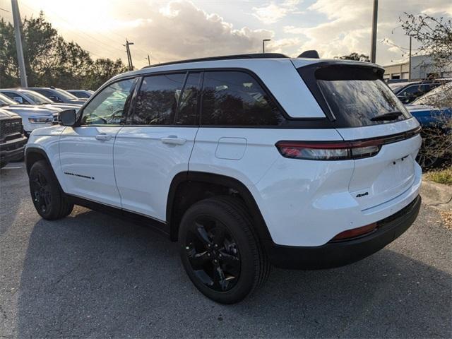 new 2025 Jeep Grand Cherokee car, priced at $44,980