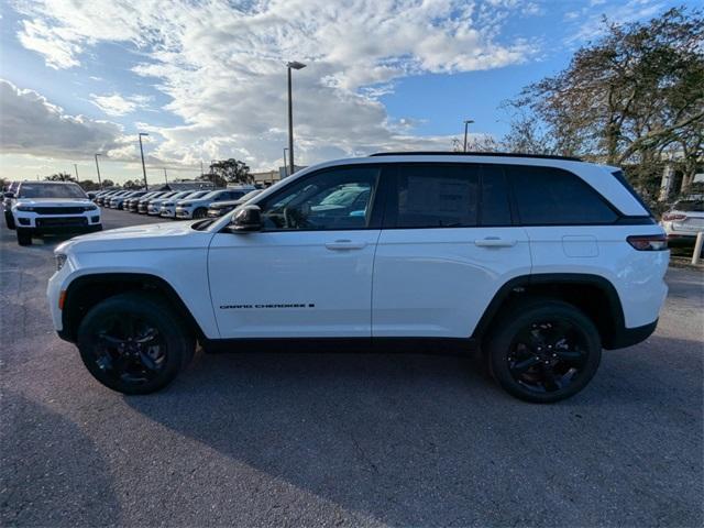 new 2025 Jeep Grand Cherokee car, priced at $44,980