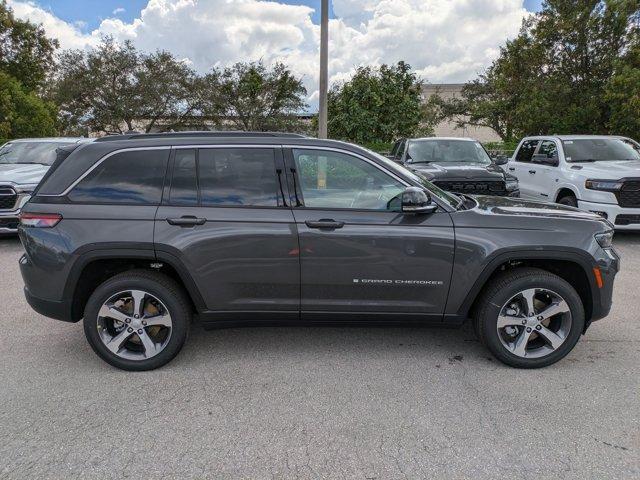 new 2025 Jeep Grand Cherokee car, priced at $47,560