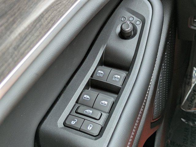 new 2025 Jeep Grand Cherokee car, priced at $47,560