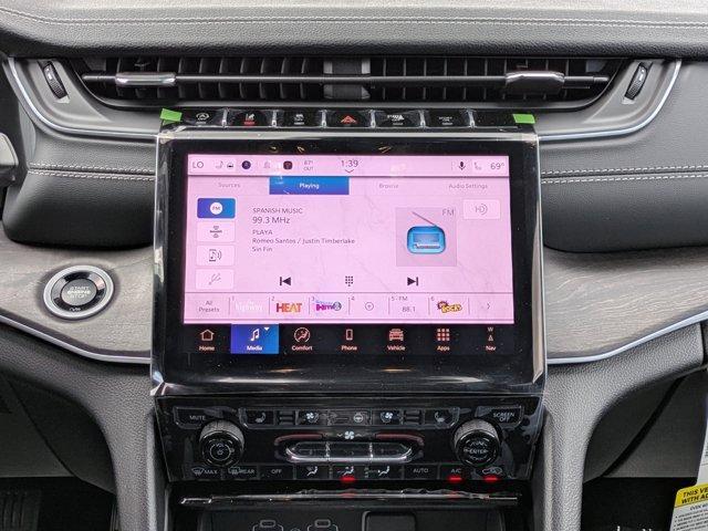 new 2025 Jeep Grand Cherokee car, priced at $47,560