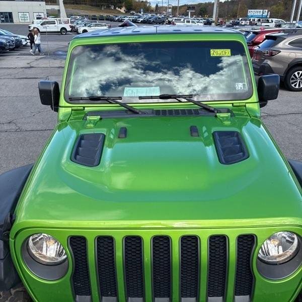 used 2020 Jeep Wrangler Unlimited car, priced at $33,991