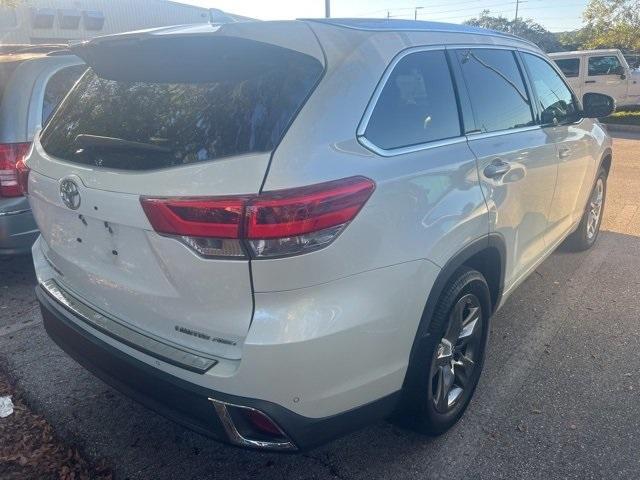 used 2019 Toyota Highlander car, priced at $25,821