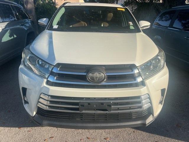 used 2019 Toyota Highlander car, priced at $25,821