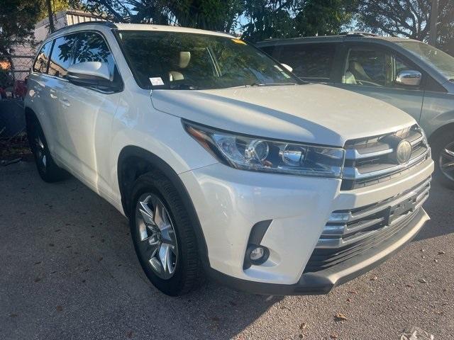 used 2019 Toyota Highlander car, priced at $25,821