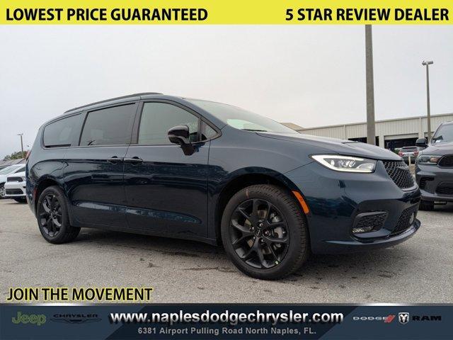 new 2025 Chrysler Pacifica car, priced at $51,435