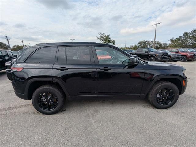 new 2025 Jeep Grand Cherokee car, priced at $46,030