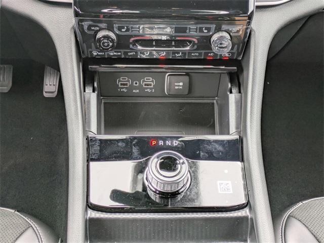 new 2025 Jeep Grand Cherokee L car, priced at $42,275