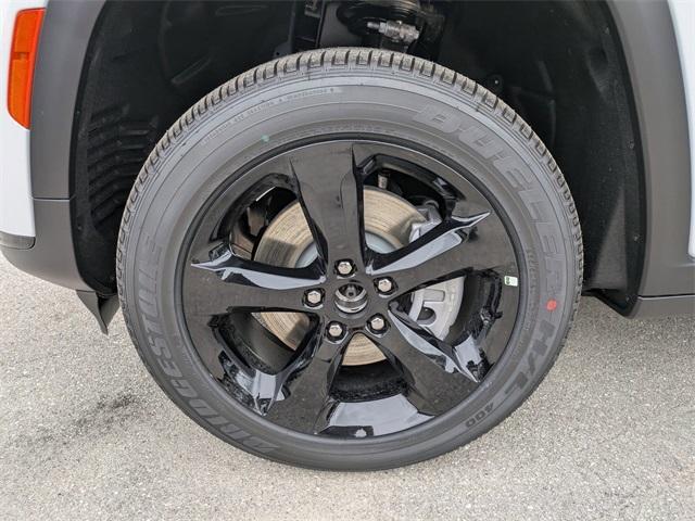 new 2025 Jeep Grand Cherokee L car, priced at $42,275